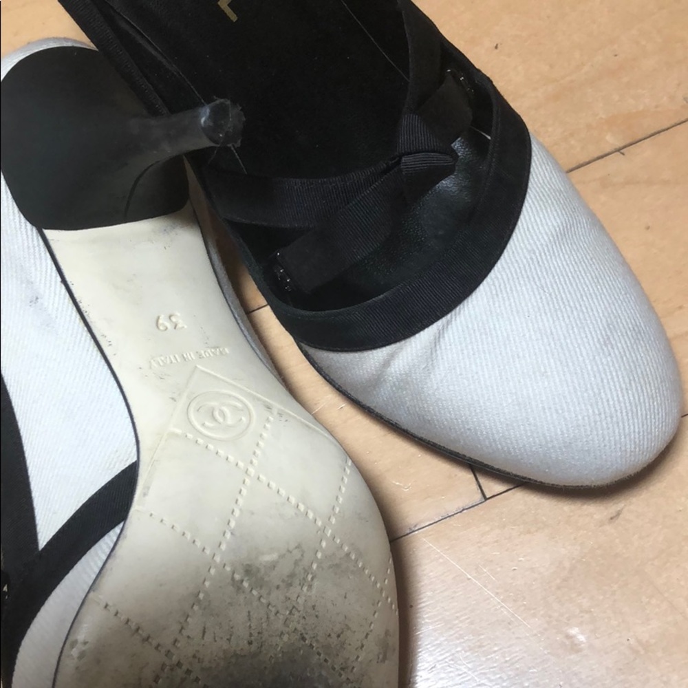 Chanel b/w canvas heels 👠 - Picture 8 of 10